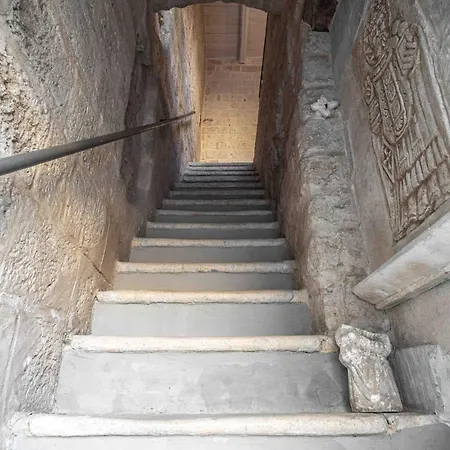 San Pietro House